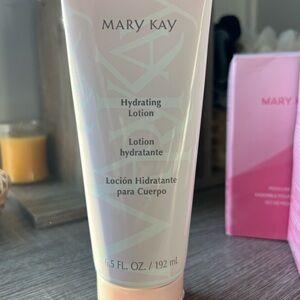 Mary Kay Hydrating Lotion